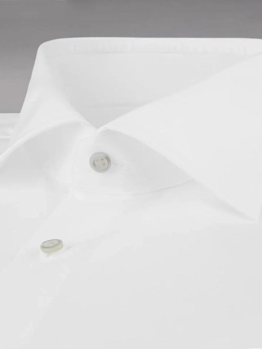 FITTED BODY SKJORTE DOBBEL MANSJETT