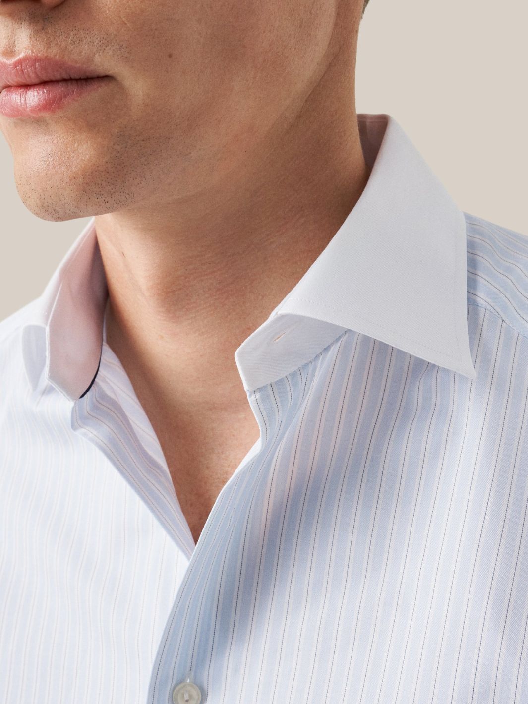 CONTEMPORARY STRIPED WHITE COLLAR SHIRT