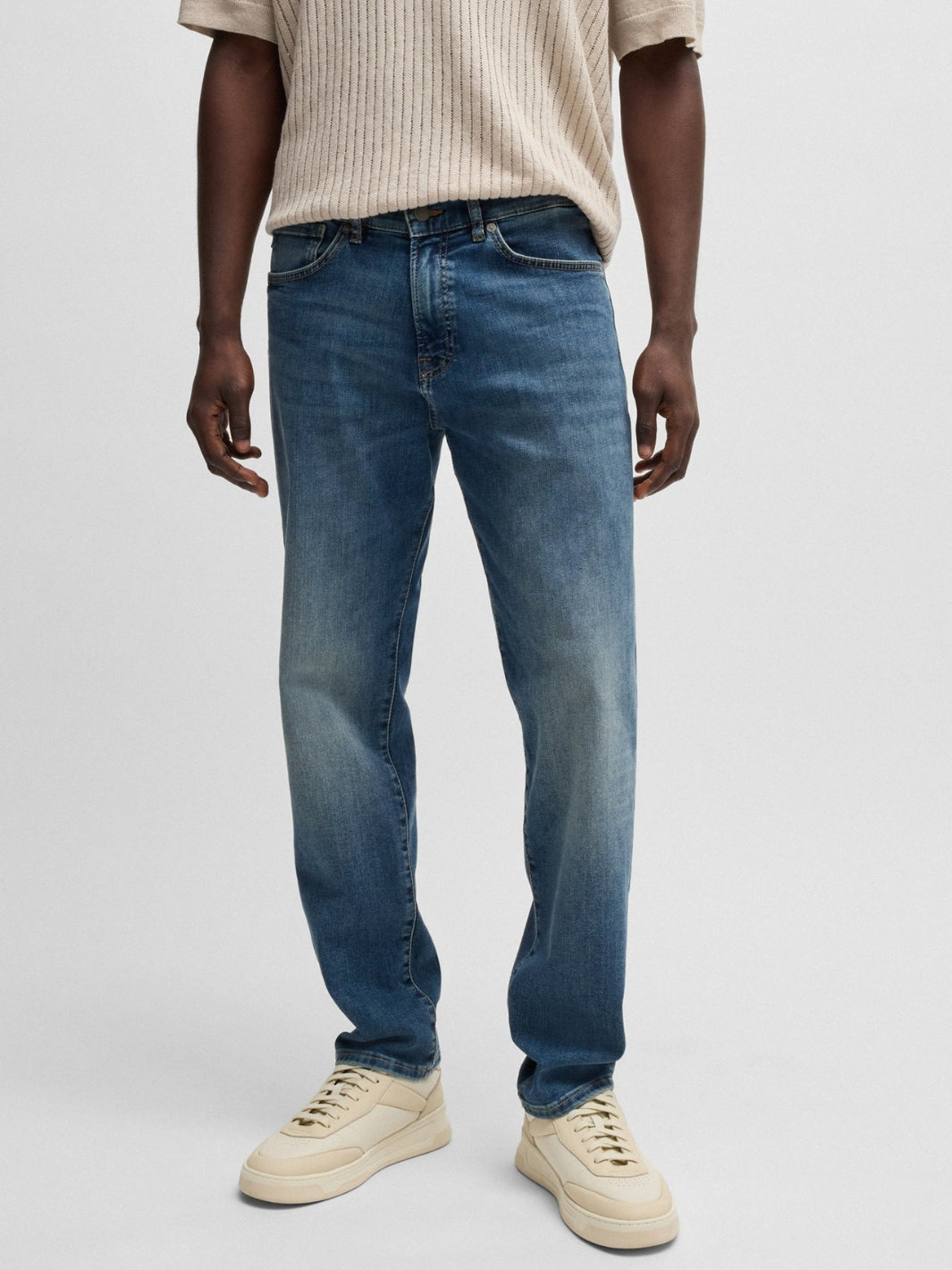 REGULAR-FIT JEANS