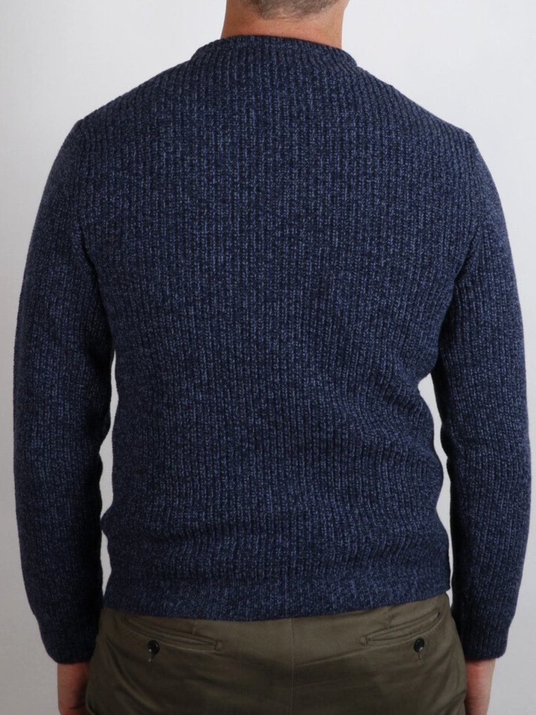 CREW NECK SWEATER
