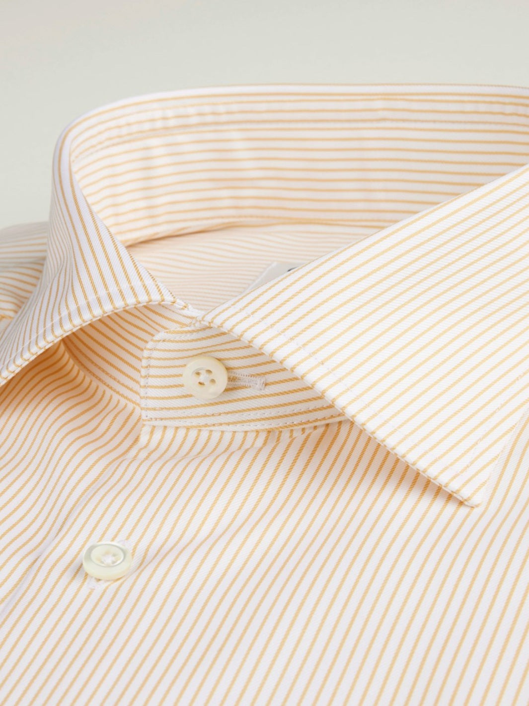 FITTED BODY STRIPED TWILL SHIRT