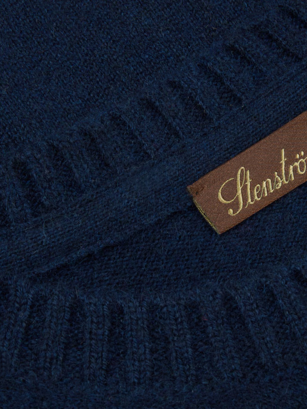 CASHMERE CREW NECK