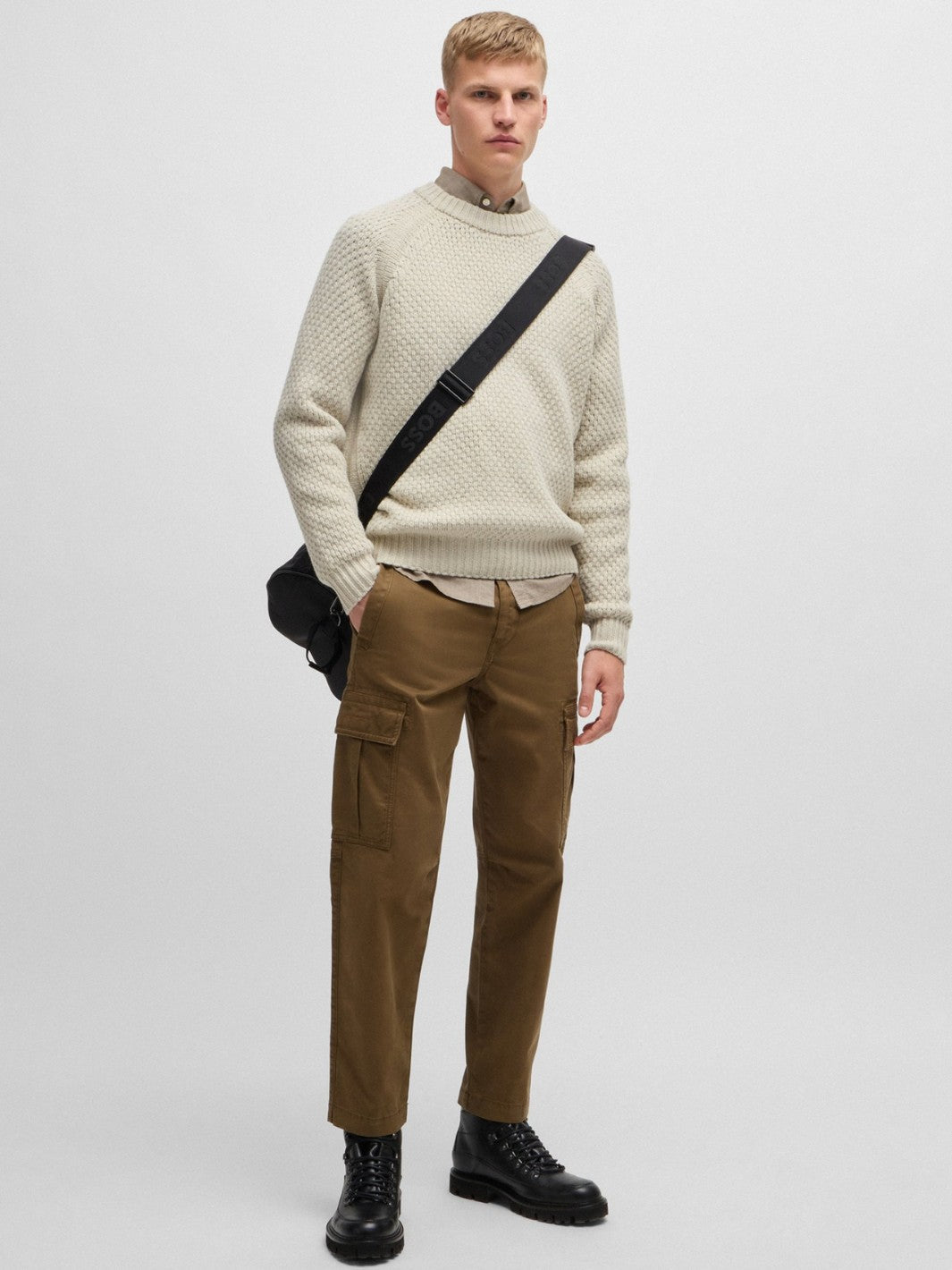 RELAXED-FIT STRUCTURED WOOL SWEATER