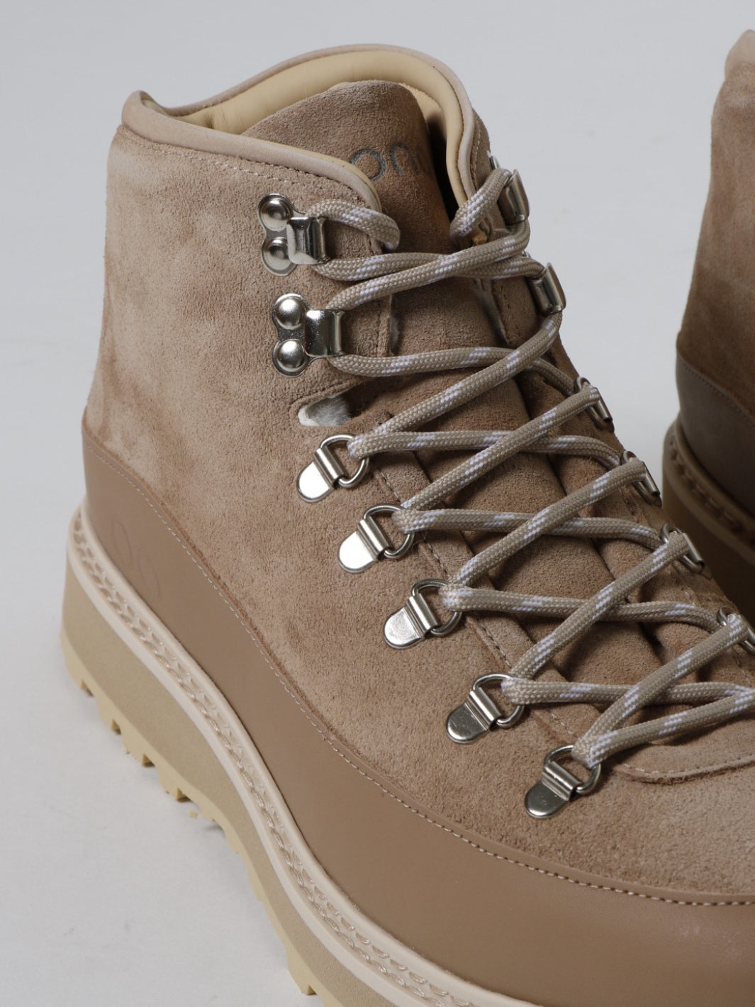 CORE SUEDE BOOTS