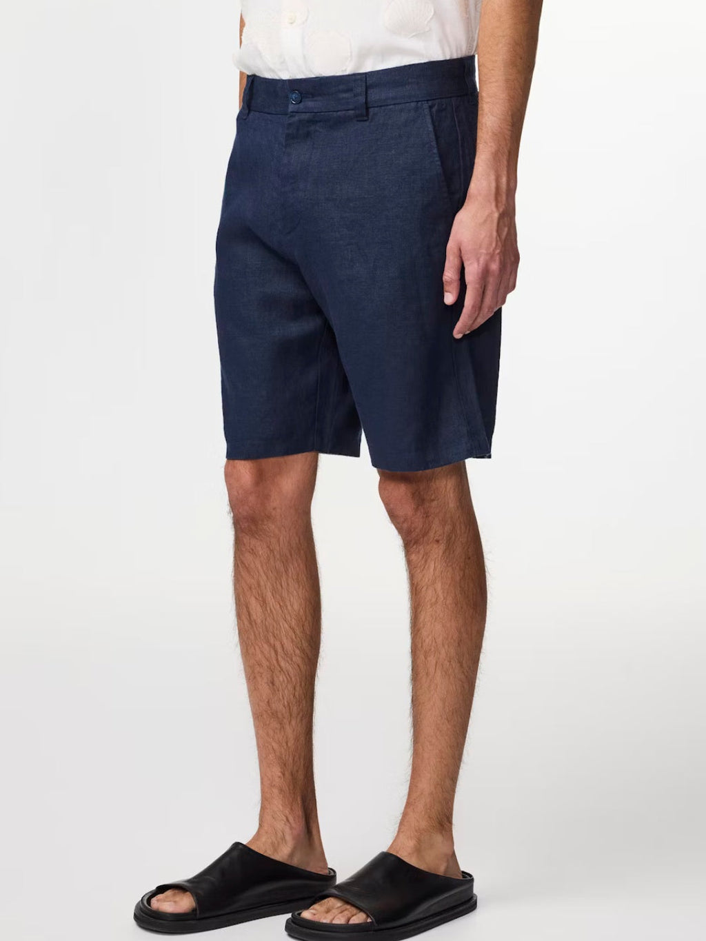 CROWN LINEN SHORTS