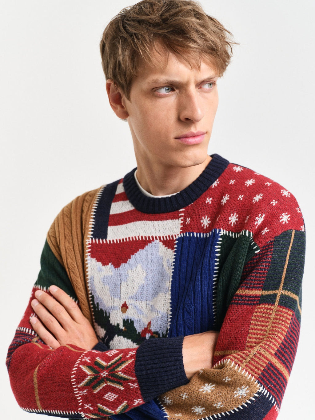 PATCHWORKED CREW NECK SWEATER