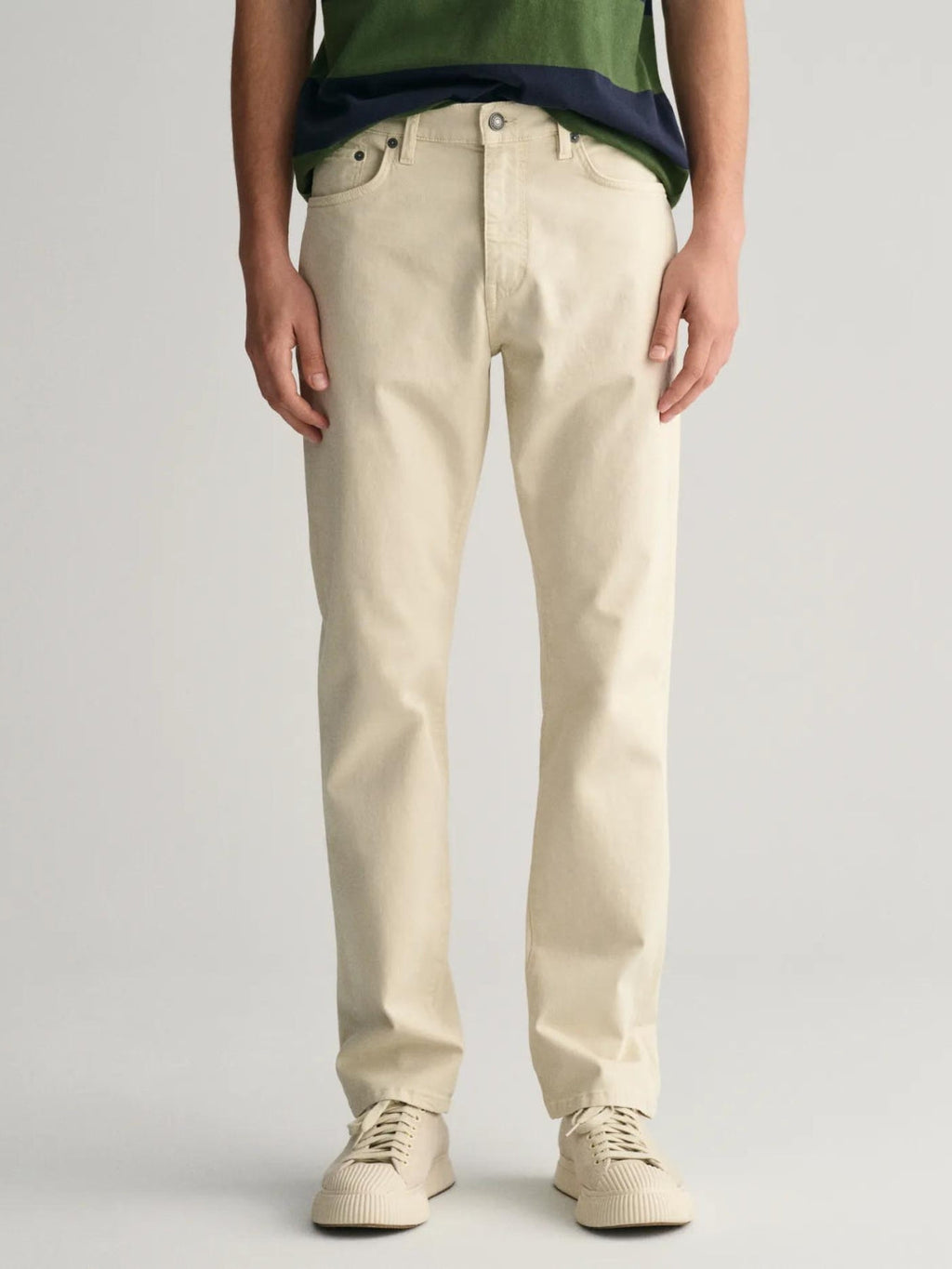 REGULAR DESERT JEANS