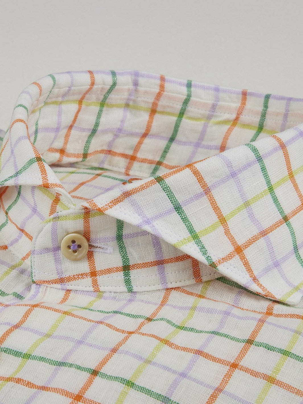 FITTED BODY CHECKED LINEN SHIRT