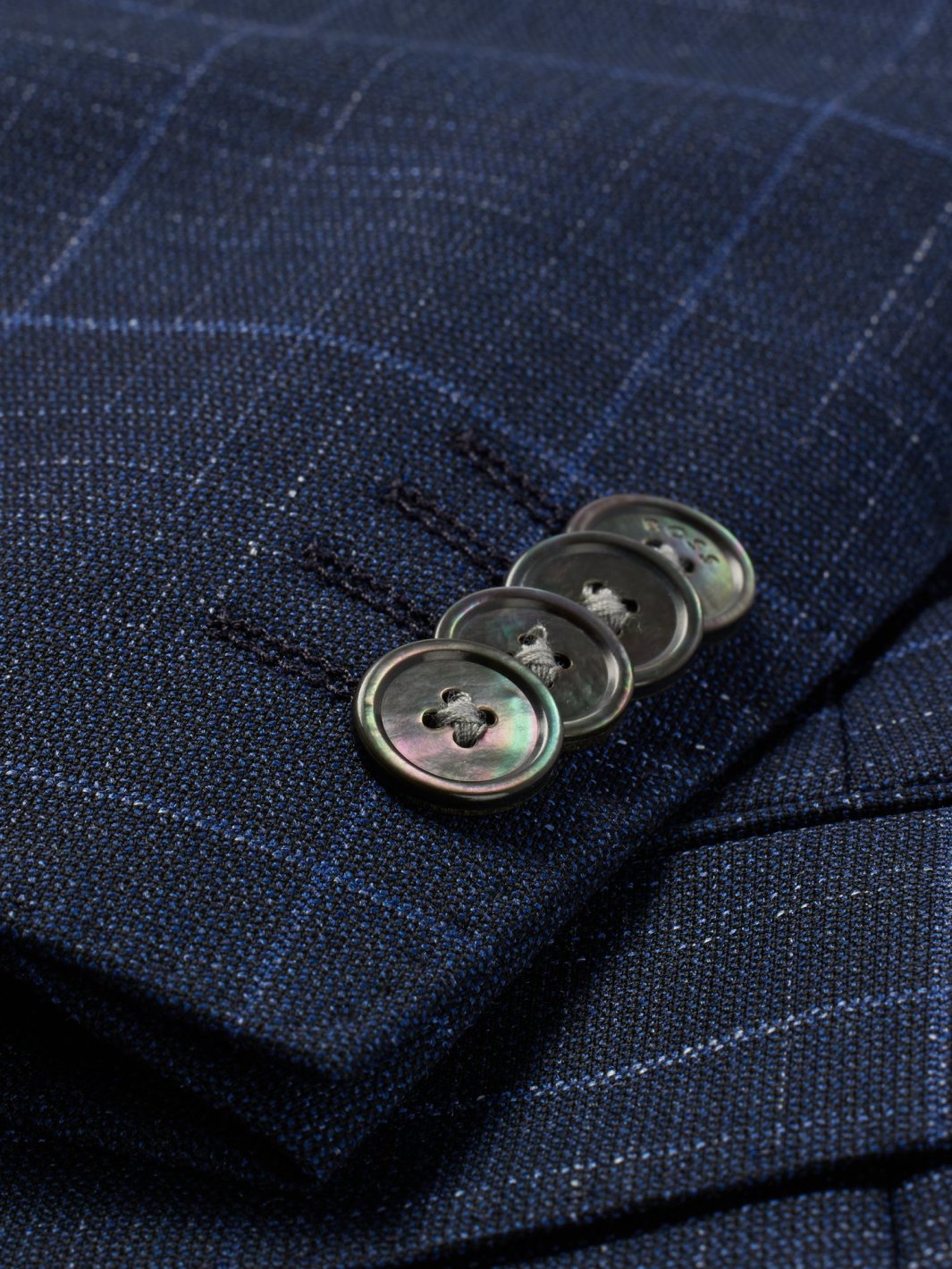 SLIM FIT SUIT IN CHECKED VIRGIN-WOOL