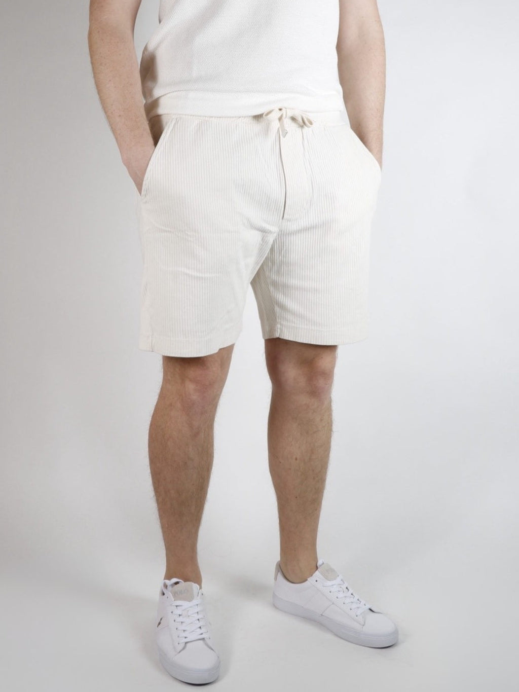 CORD SHORTS