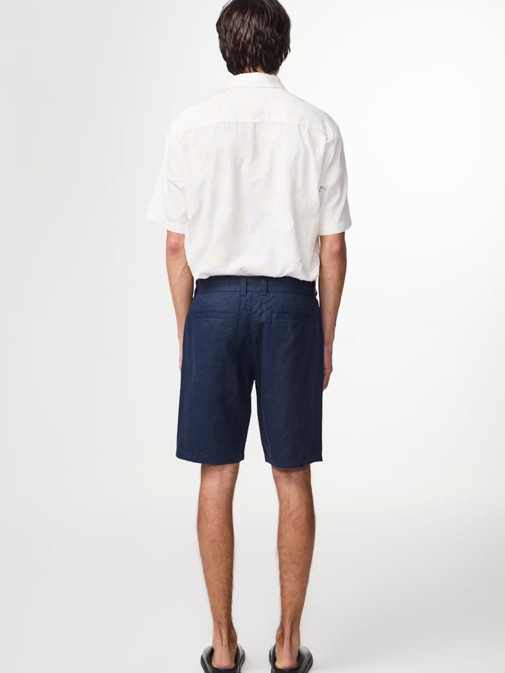 CROWN LINEN SHORTS