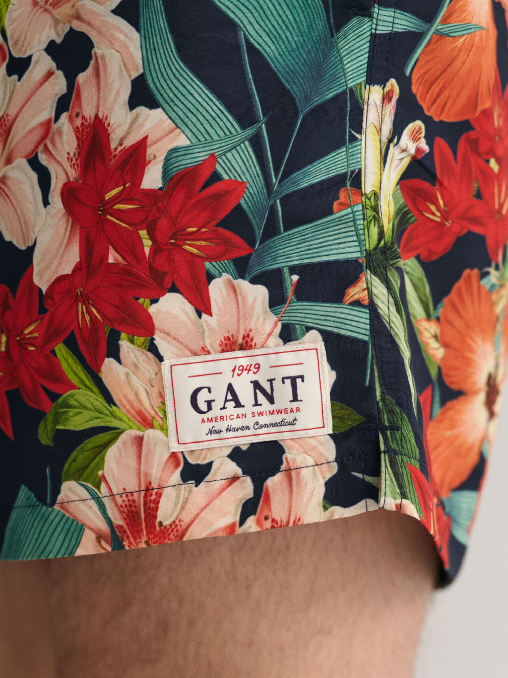 FLORAL PRINT SWIM SHORTS