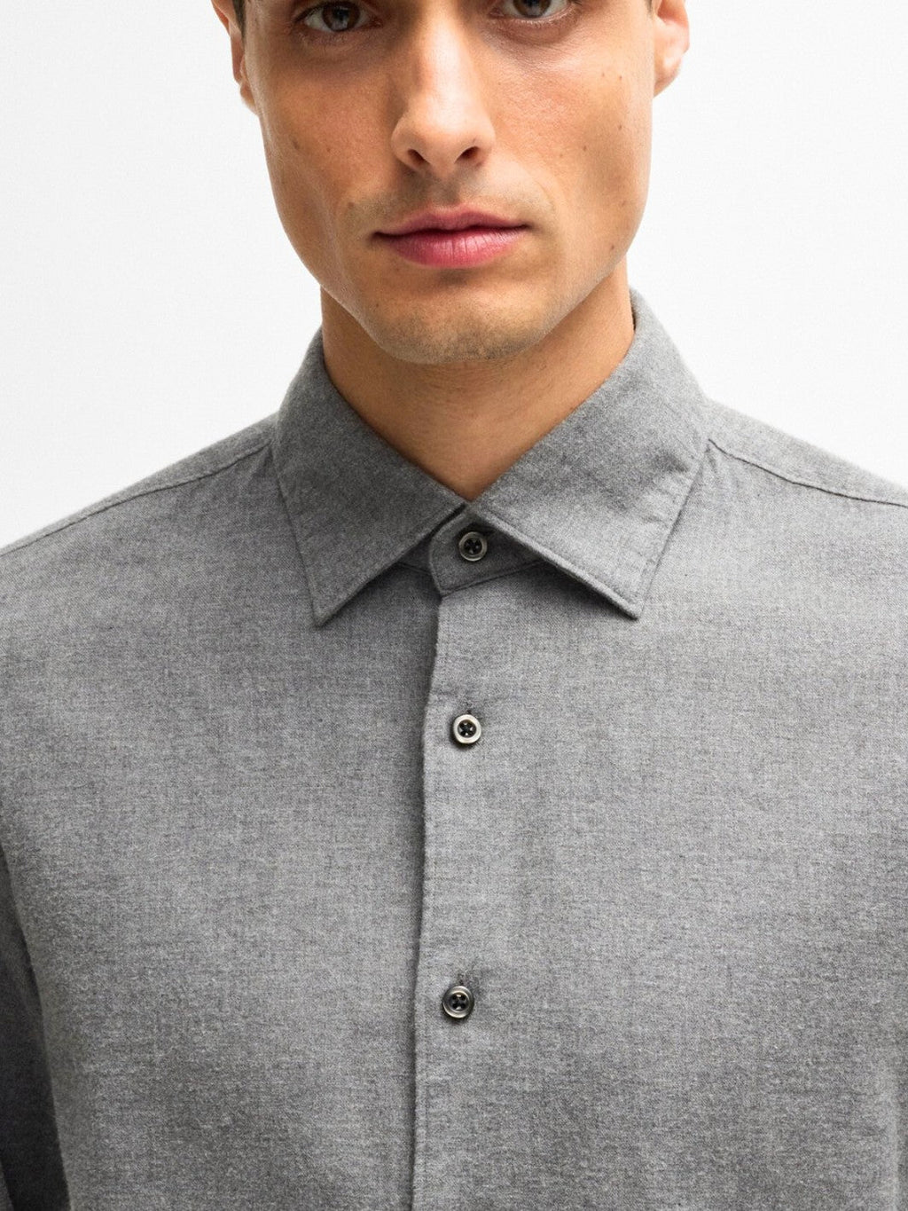 CASUAL FIT SHIRT IN COTTON TWILL