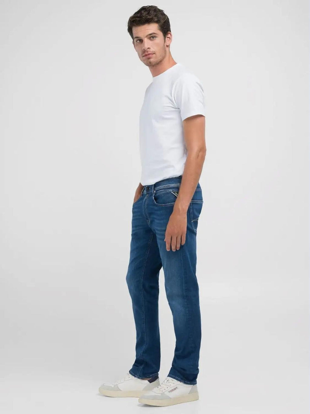 GROVER STRAIGHT-FIT JEANS