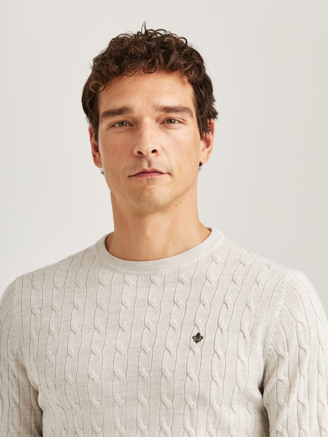 MERINO CABLE O-NECK