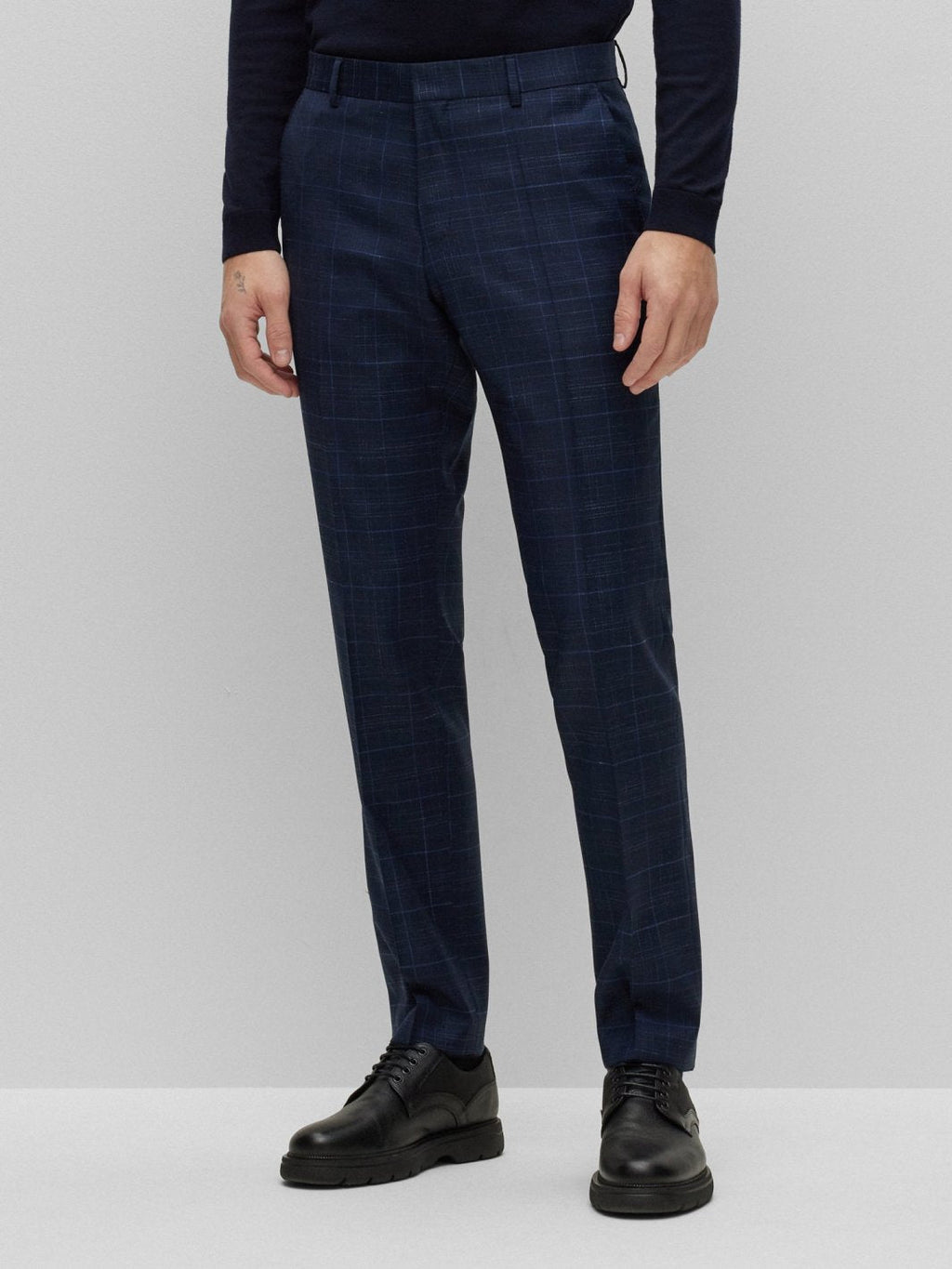 SLIM FIT SUIT IN CHECKED VIRGIN-WOOL